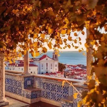 Sun River View Balcony 公寓