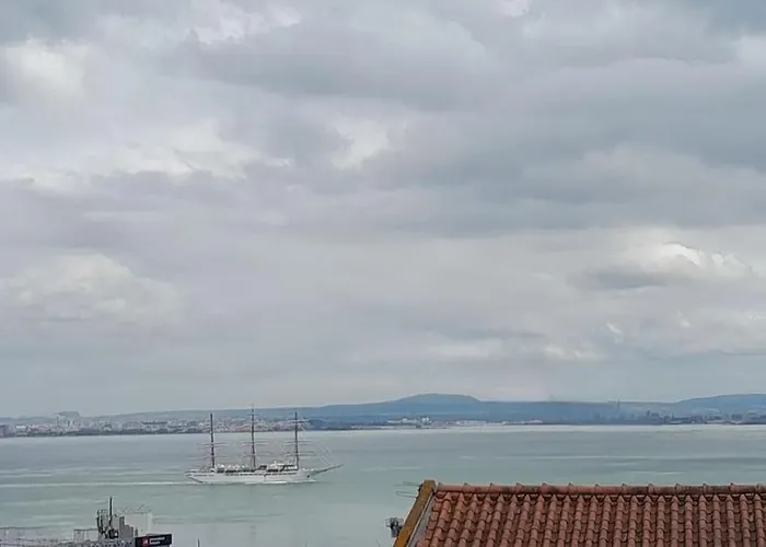 Sun River View Balcony شقة Lisboa